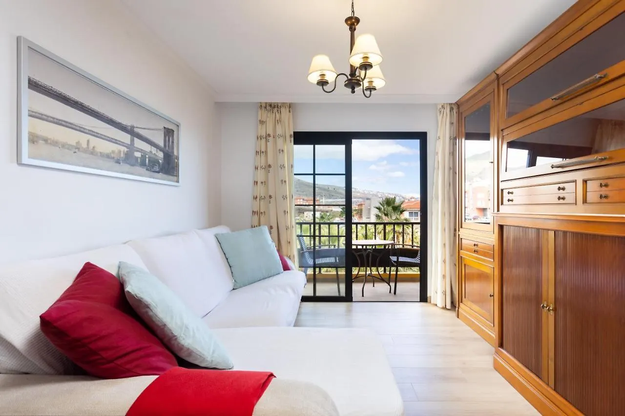 Home2Book Caletillas Beach Naiguata,Wifi & Terrace 칸델라리아 0*,  스페인